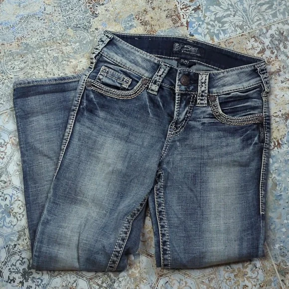 Jeans - Picture 3 of 4